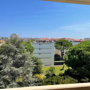 - 50m2 Au Calme, à Pieds Appartement Fréjus